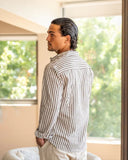 מכופתרת פסים